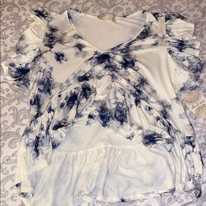 🔆navy&white tie dye Altar’d state ruffle shirt🔆